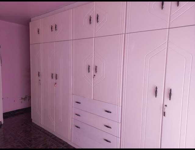 11 BEDROOM FREEHOLD FOR SALE IN WESTRIDGE
